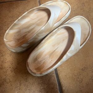 ✨NIKE Calm Flip-Flops✨